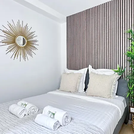 Comfortable Family Flat In Apartment Paris
